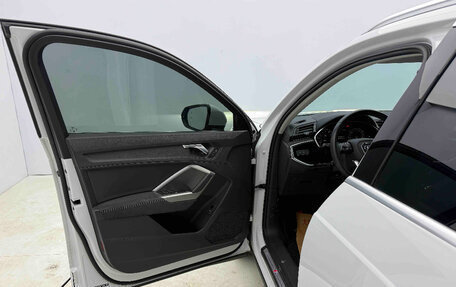 Audi Q3, 2022 год, 2 800 000 рублей, 8 фотография