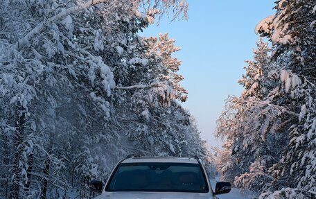 Toyota Land Cruiser 200, 2021 год, 8 900 000 рублей, 2 фотография