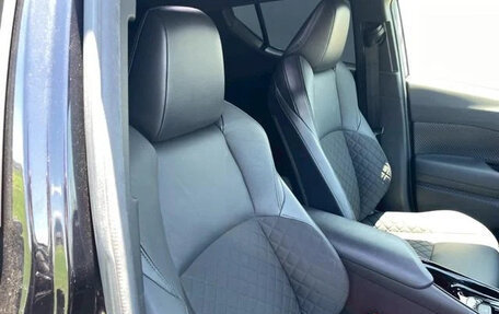 Toyota C-HR I рестайлинг, 2022 год, 1 900 000 рублей, 12 фотография