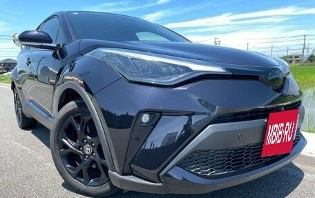 Toyota C-HR I рестайлинг, 2022 год, 1 900 000 рублей, 3 фотография