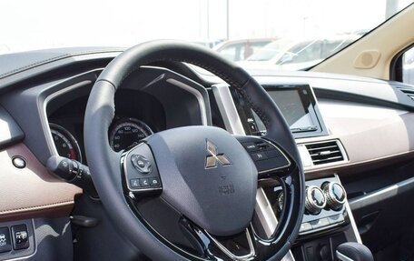 Mitsubishi Xpander, 2025 год, 2 880 000 рублей, 12 фотография