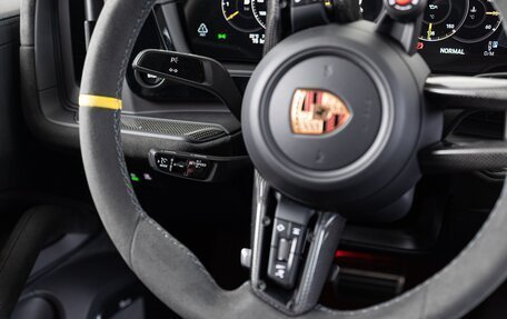 Porsche Cayenne III, 2025 год, 32 890 000 рублей, 16 фотография