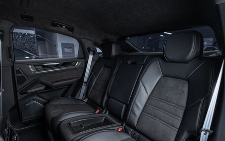 Porsche Cayenne III, 2025 год, 32 890 000 рублей, 30 фотография