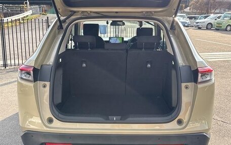 Honda Vezel, 2023 год, 1 717 000 рублей, 9 фотография