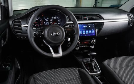 KIA Rio IV, 2018 год, 1 469 000 рублей, 6 фотография