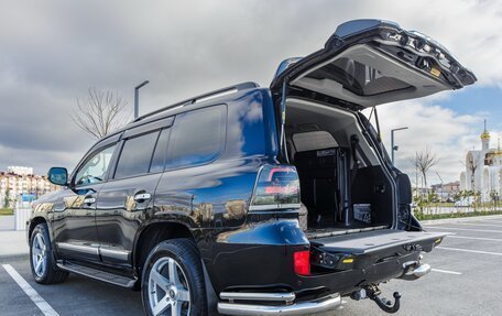 Toyota Land Cruiser 200, 2015 год, 5 800 000 рублей, 7 фотография