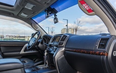 Toyota Land Cruiser 200, 2015 год, 5 800 000 рублей, 13 фотография