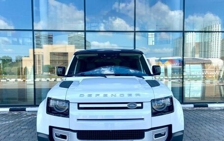 Land Rover Defender II, 2020 год, 4 307 000 рублей, 2 фотография