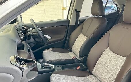 Toyota Yaris Cross, 2022 год, 1 490 000 рублей, 7 фотография