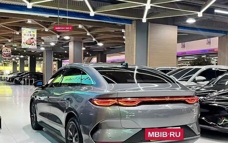 BYD Qin, 2025 год, 1 700 000 рублей, 3 фотография