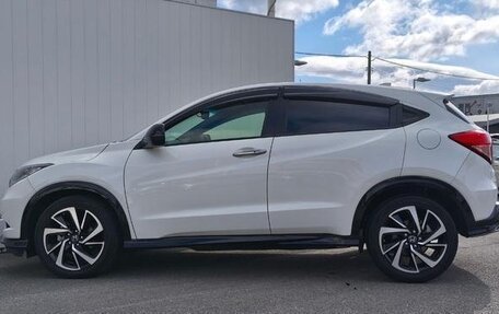 Honda Vezel, 2017 год, 1 400 000 рублей, 6 фотография