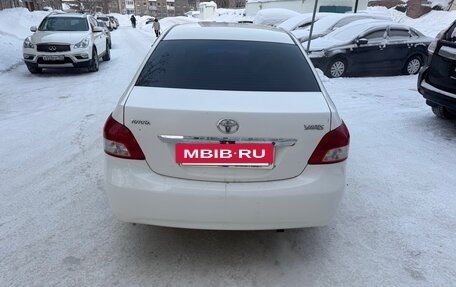Toyota Yaris III рестайлинг, 2008 год, 550 000 рублей, 6 фотография