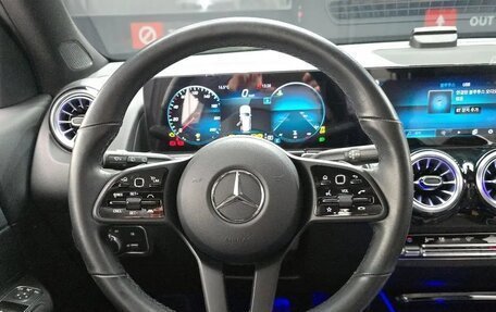 Mercedes-Benz GLB, 2022 год, 2 750 000 рублей, 9 фотография