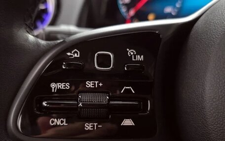 Mercedes-Benz GLB, 2022 год, 2 750 000 рублей, 11 фотография