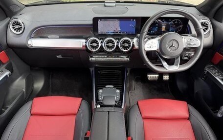 Mercedes-Benz GLB, 2022 год, 2 560 111 рублей, 10 фотография