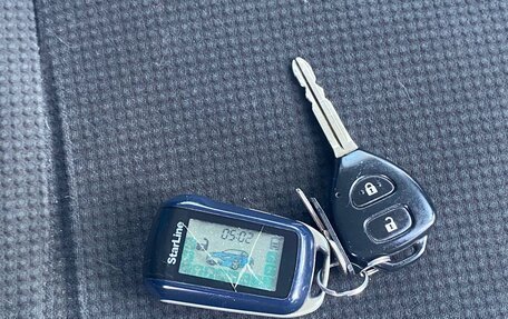 Toyota Noah III, 2010 год, 1 260 000 рублей, 21 фотография