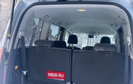 Toyota Noah III, 2010 год, 1 260 000 рублей, 16 фотография