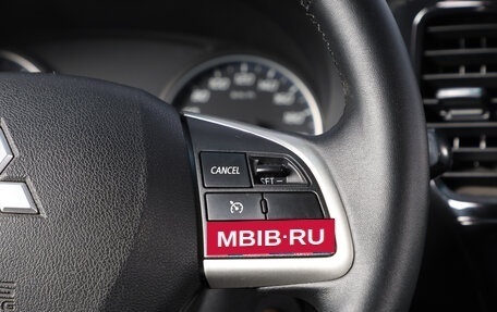 Mitsubishi Outlander III рестайлинг 3, 2013 год, 1 499 000 рублей, 14 фотография