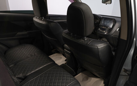 Mitsubishi Outlander III рестайлинг 3, 2013 год, 1 499 000 рублей, 18 фотография