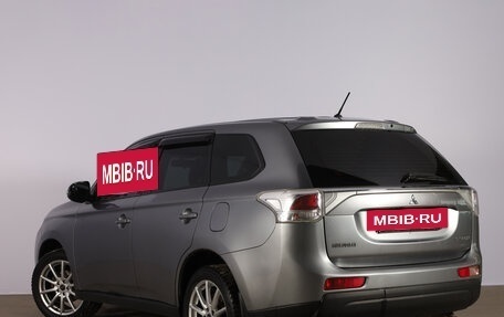 Mitsubishi Outlander III рестайлинг 3, 2013 год, 1 499 000 рублей, 5 фотография