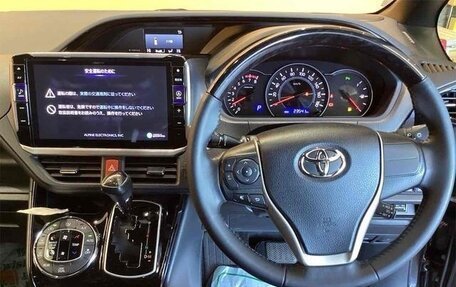 Toyota Noah III, 2021 год, 1 950 888 рублей, 7 фотография