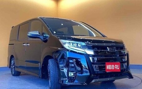 Toyota Noah III, 2021 год, 1 950 888 рублей, 1 фотография