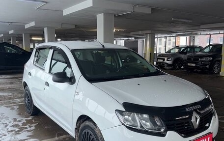 Renault Sandero II рестайлинг, 2016 год, 480 000 рублей, 1 фотография