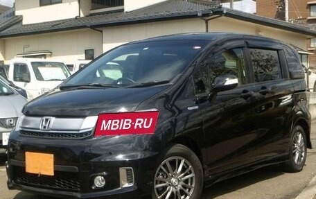 Honda Freed I, 2015 год, 804 000 рублей, 1 фотография