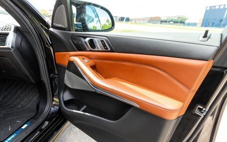 BMW X7, 2022 год, 13 299 999 рублей, 25 фотография
