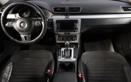 Volkswagen Passat B7, 2011 год, 1 169 000 рублей, 10 фотография