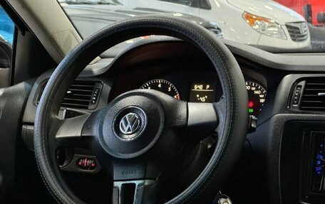 Volkswagen Jetta VI, 2013 год, 750 000 рублей, 14 фотография