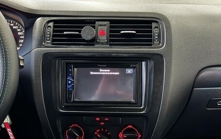 Volkswagen Jetta VI, 2013 год, 750 000 рублей, 15 фотография