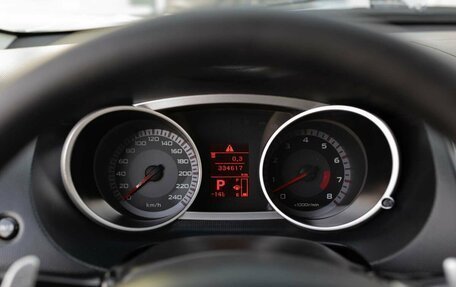 Mitsubishi Outlander III рестайлинг 3, 2006 год, 1 050 000 рублей, 13 фотография