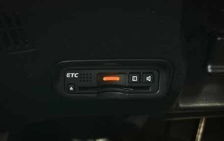 Honda Vezel, 2017 год, 1 350 000 рублей, 12 фотография