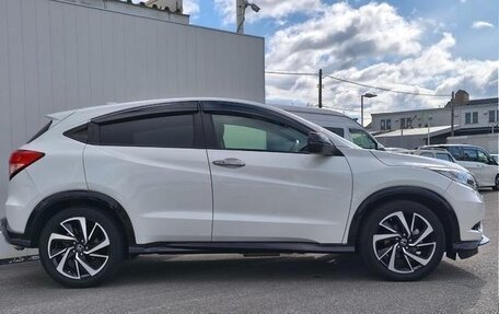Honda Vezel, 2017 год, 1 350 000 рублей, 5 фотография