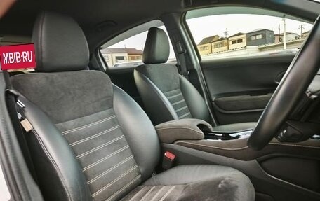 Honda Vezel, 2017 год, 1 350 000 рублей, 13 фотография