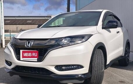 Honda Vezel, 2017 год, 1 350 000 рублей, 3 фотография