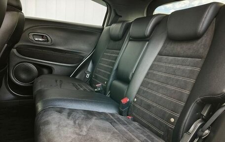 Honda Vezel, 2017 год, 1 350 000 рублей, 19 фотография