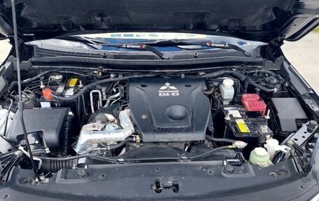 Mitsubishi Pajero Sport III рестайлинг, 2022 год, 5 200 000 рублей, 9 фотография