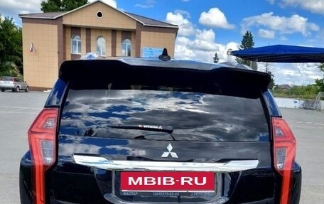 Mitsubishi Pajero Sport III рестайлинг, 2022 год, 5 200 000 рублей, 6 фотография