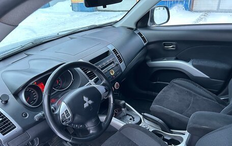 Mitsubishi Outlander III рестайлинг 3, 2007 год, 1 000 000 рублей, 9 фотография