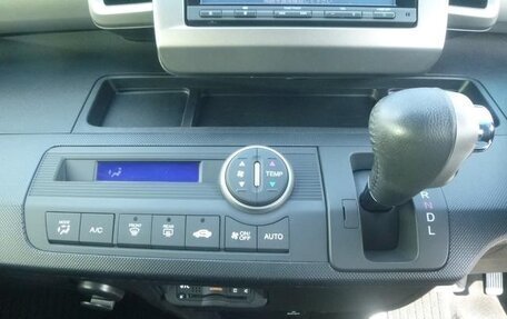 Honda Freed I, 2015 год, 804 000 рублей, 14 фотография