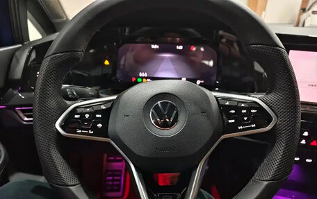 Volkswagen Golf VIII, 2022 год, 1 303 430 рублей, 11 фотография