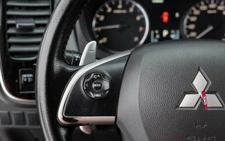 Mitsubishi Outlander III рестайлинг 3, 2013 год, 1 260 000 рублей, 11 фотография