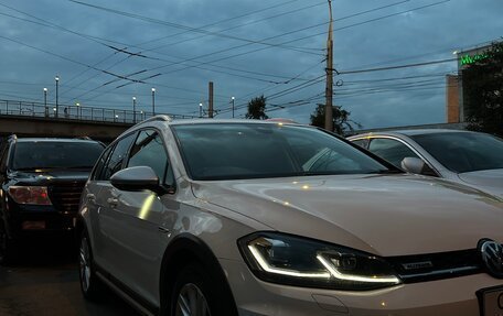 Volkswagen Golf VII, 2017 год, 1 850 000 рублей, 1 фотография