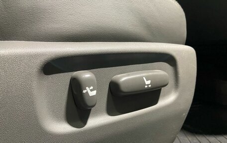 Toyota Land Cruiser Prado 120 рестайлинг, 2008 год, 2 380 000 рублей, 28 фотография