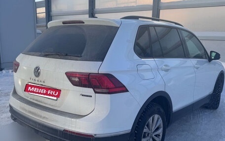 Volkswagen Tiguan II, 2021 год, 3 199 000 рублей, 5 фотография