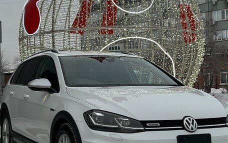 Volkswagen Golf VII, 2017 год, 1 850 000 рублей, 2 фотография