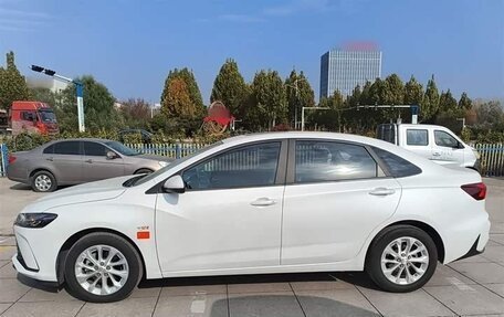 Chevrolet Monza, 2024 год, 1 500 000 рублей, 5 фотография