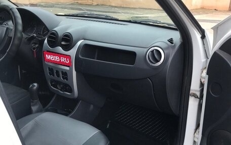 Renault Logan I, 2013 год, 385 000 рублей, 11 фотография